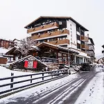 Hotel Etoile & Alpenperle Residences 3* Saas-Fee