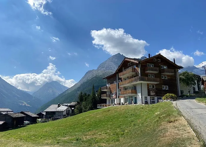 Etoile & Alpenperle Residences 酒店 3*