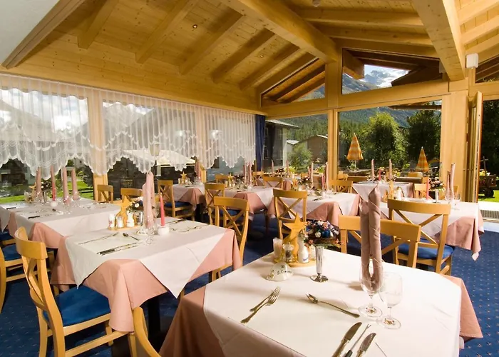 Etoile & Alpenperle Residences 3* 萨斯费