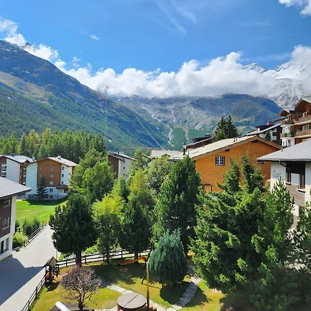 Etoile & Alpenperle Residences